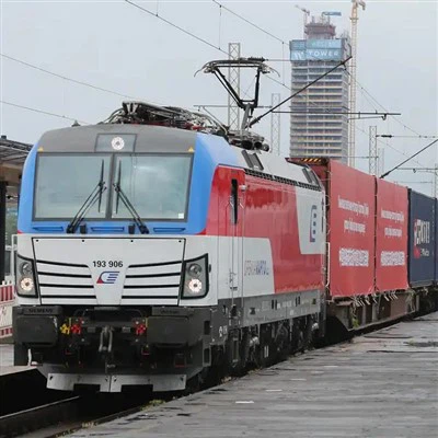 Der Tür-zu-Tür-Bahnversandservice von China nach Kasachstan